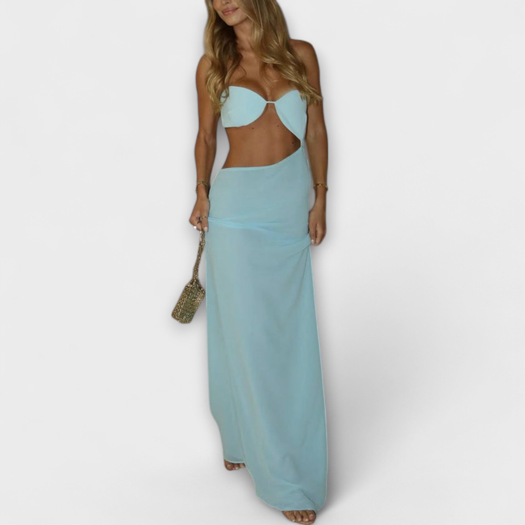 Isabella – Svůdné večerní šaty s odhalenými zády
