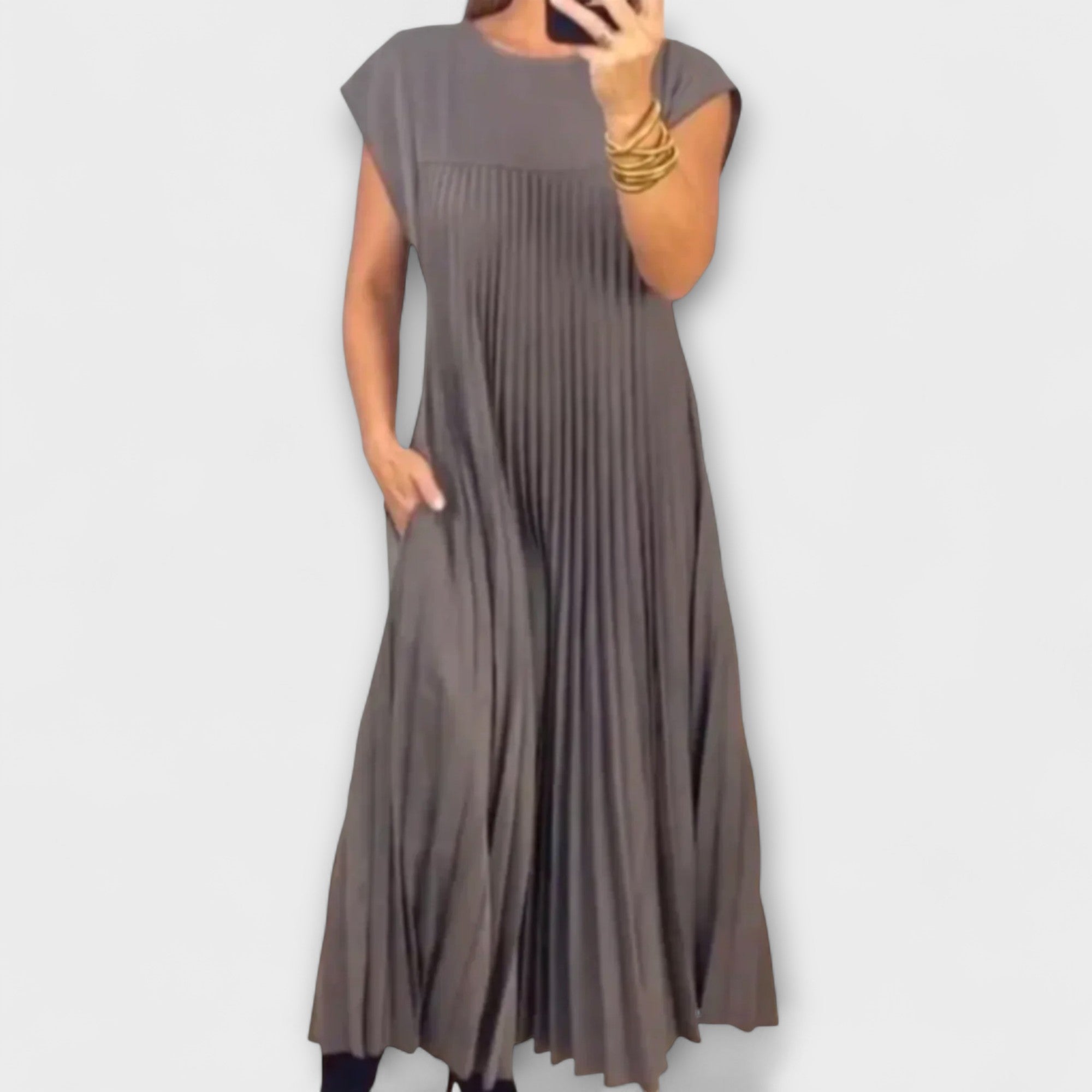 Zairelle – Elegantní Plisovaná Šaty