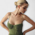 Lucrezia - Elegantní šaty s kouzlem